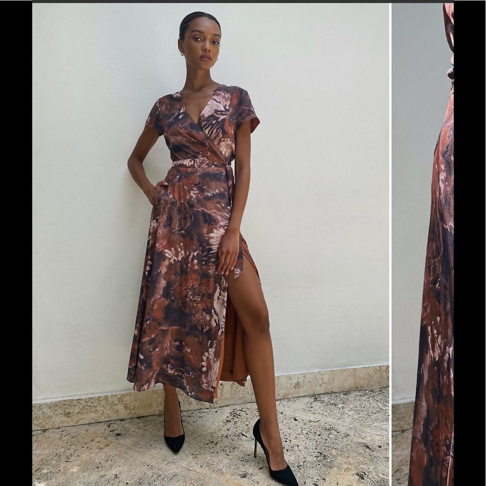 Aritzia slit wrap dress with pockets